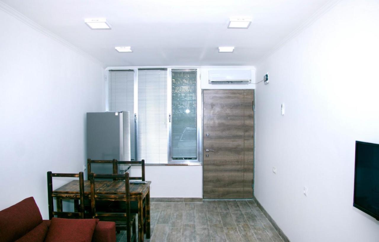 Apartment On Saryan 24 Erevan Exterior foto